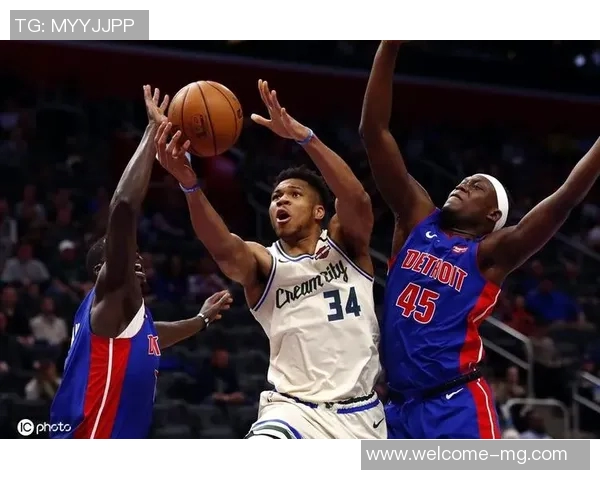 米诺特次节神勇表现五投全中连得12分带领球队一举拉开比分优势